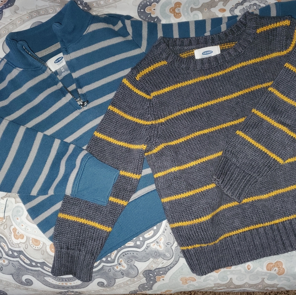 Bundle Old Navy sweaters
